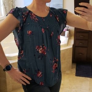 Floral, ruffle sleeve top